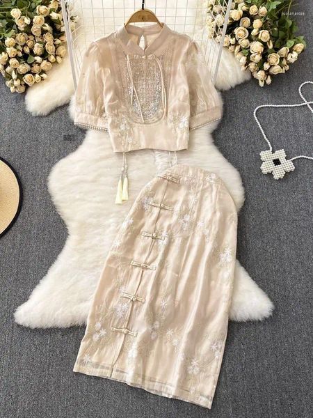 Robes de travail Summer Chinese Flore broderie Sequins de perles de support Colliers Pendants Pildons Blouse Blouse Top Frog Boutons Midi Jupe en deux pièces