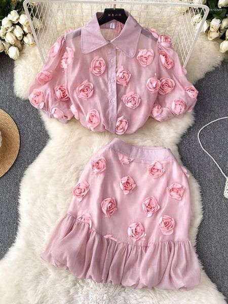 Robes de travail d'été magnifiques tenues en organza floral rose pour les femmes 3D fleur broderie manches bouffantes chemise haut robe de bal mini jupe ensemble