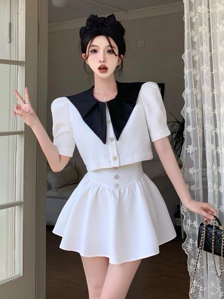 Vestidos de trabajo Conjuntos de falda de moda coreana de verano Mujeres Contraste Color Puff Camisa de manga corta Crop Top Mini faldas Conjunto de dos piezas Traje