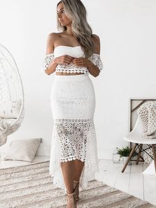 Robes de travail Summer Sexy Lace Hollow Out Robe Sestits Femmes Backless Crop Top Ruffles Longs Crayon JOURTS DE TOUT PIÈCES SETS MATTROS