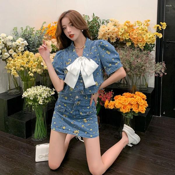 Robes de travail Summer Sweet Floral Denim Jirts cosits Femmes Abède Puff Sleeve Jean Veste Motage haute jupe courte