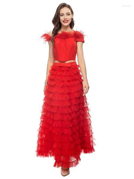 Vestidos de trabajo Conjunto de mujer de verano de alta calidad Vintage Pluma de lujo Sexy Tops rojos Pastel Media falda larga Traje de moda elegante informal