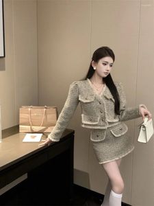 Robes de travail Sweet Girl Costume Femmes Printemps Court Gland Col V Veste Taille Haute Hanche Jupe Portefeuille Deux Pièces Ensemble Mode Vêtements Féminins