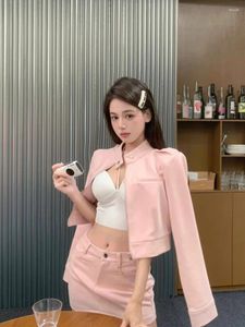 Robes de travail Sweet Girl Suit pour femmes Spring Pink Pasted Sweset Slim Fit Hip Wrap Mini Jirt Two-Piece Set Fashion Female Vêtements