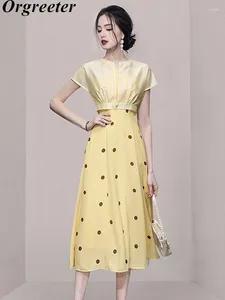 Werk jurken temperamentjurk Tweedelige set voor vrouwen gele crop tops polka dot print strapless riem pakken vrouwelijke 2 outfits