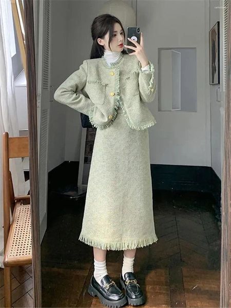 Robes de travail Tempérament Elegant Green Sett Retro Tassel Tweed Veste courte à manches longues Cardigan Mouber Split Jirt Two Piece Suit Chic