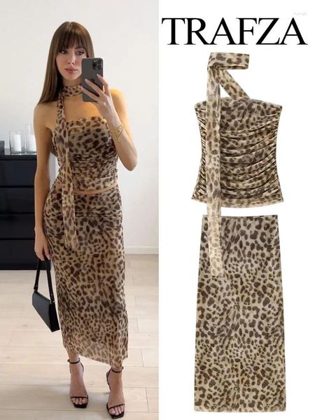 Robes de travail Trafza Femmes 2 pièces Set Leopard Print Vintage Suisse élégante Sexy Sexy But-épaule Halterneck Tube Top Cause Cause A-Line