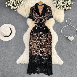 Robes de travail Vintage évider robe en dentelle femmes piste de mode luxe broderie or boucle costume col moulante Robes Femme N539