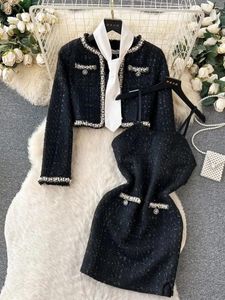 Werkjurken Winter Zwart Wollen 3-delige jurkset Dames Spaghettibandjes Kralen Parels Tweed Mini vestidos Kort jasje Jas Sjaal