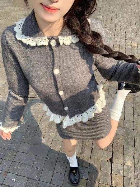 Vestidos de trabajo Invierno Francia Vintage Punto Conjunto de dos piezas Mujeres Encaje Moda coreana Suéter elegante Mini falda Traje Mujer Casual 2023