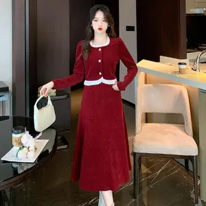 Robes de travail femmes 2023 automne hiver jupe costumes à manches longues simple boutonnage manteaux femme une ligne jupes dames velours côtelé 2 pièces ensembles R614