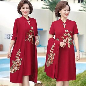 Robes de travail Les femmes s'habillent deux pièces costume automne notais noble elegant cheongsam tenue mère d'âge moyen brodé ensemble tricoté 5xl