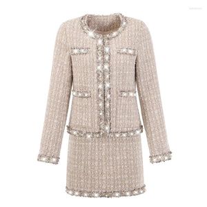 Robes de travail Femmes Élégant Tweed Costume Perle Perlée Veste Manteau Top Et Mini Jupe Deux Pièces Ensemble Corée Tenue 2023 Hiver Chic Jacquard Tissu