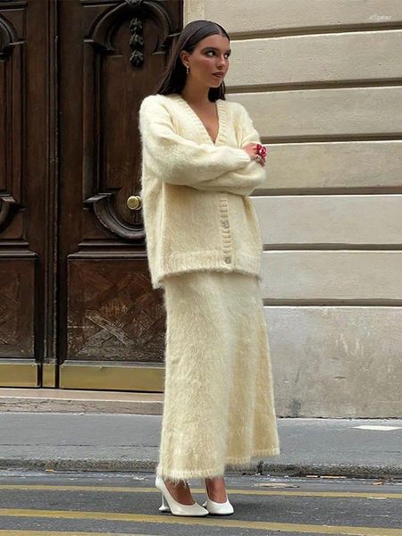 Vestidos de trabajo Moda para mujer Falda de punto de pelo de visón de imitación Conjunto de 2 piezas Cárdigan de un solo pecho Traje de cintura alta Trajes femeninos de otoño