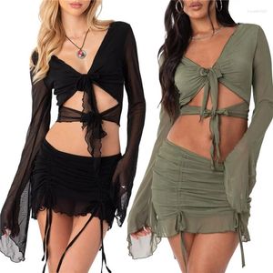 Werkjurken Dames Summer 2pcs Outfit Sets Solid Color Long Sleeve V-Neck Crop Tops Black Mesh Ruffle Rok