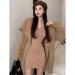 Arbeitskleider Damen Set Herbst/Winter Khaki Schal Hals Strickjacke Kaffee rund Langarm Slim Fit Kleid Temperament Zweiteiler