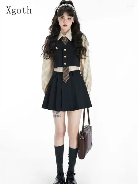 Vestidos de trabajo Xgoth Preppy JK Falda Traje Otoño Invierno 2024 Uniforme coreano Chaleco corto Camisa plisada Dulce Conjunto de tres piezas