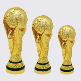 Wereldbeker Golden Resin European Football Trophy Soccer Trofeeën Mascot Fan Gift Office Decoratie