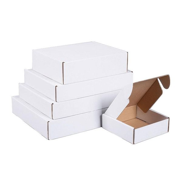 Enveloppez 10pcs Boîte en papier kraft blanc 3layer Boîtes ondulées carton Canton Craft Boîte d'emballage de sous-vêtements Express Boîte d'expédition express