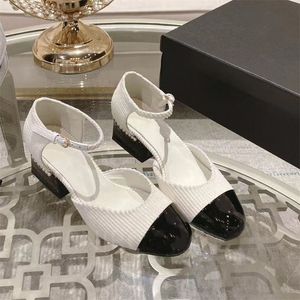 Sandalen met gewikkeld hoofd Mode dames ondiep uitgesneden paneel Dikke hak Enkele schoenen Designer lederen effen kleur Commuter Dress Pumps