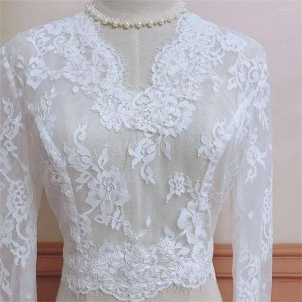 Envolturas de alta calidad, chaqueta de boda blanca, encaje con cuello en V, botón trasero, capa nupcial, mangas largas, capa Bolero para novia