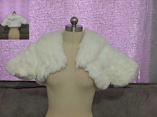 Abrigos Chaquetas Chaqueta de boda de invierno Mantón nupcial de piel sintética Abrigo de bolero de marfil Accesorios