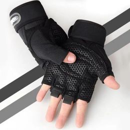 Soporte de muñeca Gimnasio Fitness Guantes de entrenamiento de peso pesado Hombres Mujeres Body Building Medio dedo antideslizante Levantamiento de pesas Deportes 231104