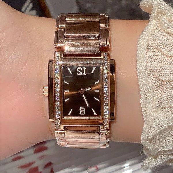 Montre-bracelet Montre Femme Montre Montre Or Dames Mouvement Designer Montre En Acier Inoxydable Saphir Étanche Quartz Acier Luxe De Diamant Watc Bxbg