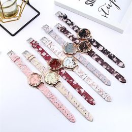 Relojes de pulsera 1 PCS Reloj de cuarzo para mujer Dial floral con correa de cuero de PU M8694295F