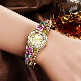 Polshorloges 100 stcs/lot fashion dame bangle horloge kleurrijke kristallen armband pols groothandel steegeïnestone luxe klokken