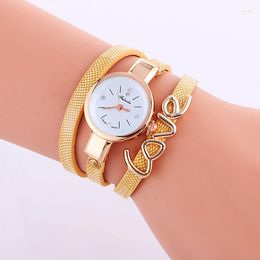 Relojes de pulsera 100pcs / lot Mini Correa de cuero Wrap Around Lady Watch Elegance Quartz LOVE Belt Reloj de pulsera para mujer