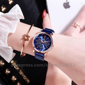 Montres-bracelets 100pcs / lot montres pour femmes en gros magnétique mode dames faux trois yeux visage du soleil montre-bracelet horloge montre femme