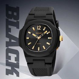 Montre-bracelets 1717 Fashion Sport Mens Mentes Temps Horloge masculine Afficier Relogios Masculinos Men de décontracté Quartz H240504