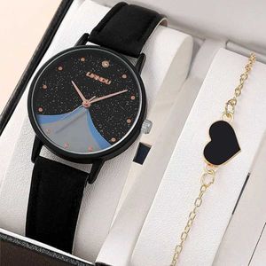 Montre-bracelets 1pc Femmes Quartz avec bracelet cardiaque QPC Fashion Casual Round Pointer Quartz Bracelet de cœur noir délicat D240430