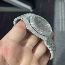 Montre-bracelets 2023 Accepter les hommes de personnalisation Men de luxe Regarder Iced VVS Watch Bling Diamond Watch6MF14AO7 3209