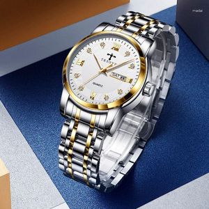 Horloges 2023 Business Diamond Watch Luminous Date Fashion Quartz For Men Gifts Drop To Sell