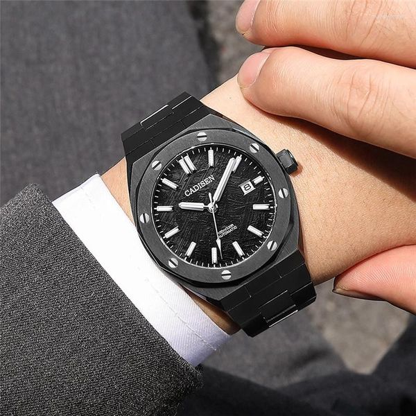 Relojes de pulsera 2023 CADISEN ROBLE Reloj de pulsera mecánico Hombres Textura de meteorito Top NH35A Movt Steel Diver Montre Homme