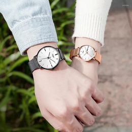 Relojes de pulsera 2023 Reloj de pareja Un par de edición coreana para hombres y mujeres Calendario de tendencia 1314 Cuarzo a prueba de agua