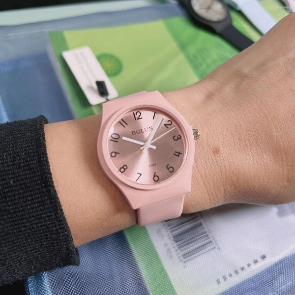 Relojes de pulsera 2023 de moda para mujer, correa de silicona informal, reloj redondo de cuarzo rosa para niña, relojes sencillos para mujer, reloj femenino