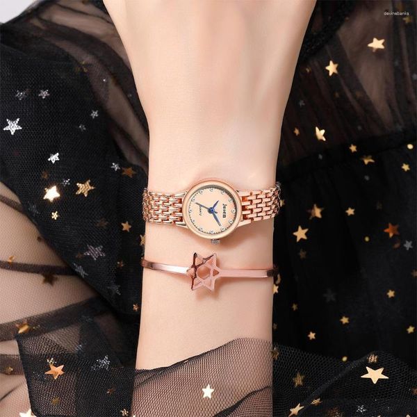 Relojes de pulsera 2023 Relojes de acero inoxidable de oro rosa Cualidades Mujeres Moda de lujo Diamante Reloj de cuarzo Casual Puntero azul Damas