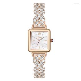 Relojes de pulsera 2023 Scottie Square Reloj con incrustaciones de diamantes Correa Moda Impermeable Temperamento de cuarzo Pulsera Estilo Mujer