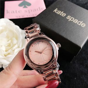 Montres-bracelets 2023 Vente de produits de luxe Montres en or rose pour filles Bracelet informel Quartz Femmes Bracelet en acier 230911