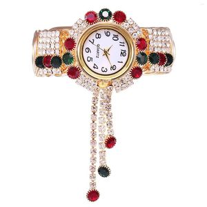Polshorloges 2023 Women Fashion Hand Decoratieve charme goud kleur kristallen armband ornamenten souvenir ideale geschenken voor lederen 20 mm horlogeband