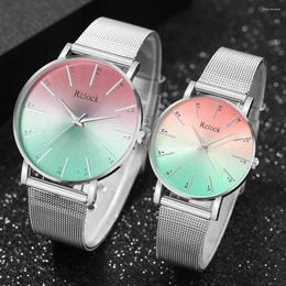 Montre-bracelets 2024 Couple Simple Watch Fashion For Women and Man Quartz en filet en acier inoxydable Clcok