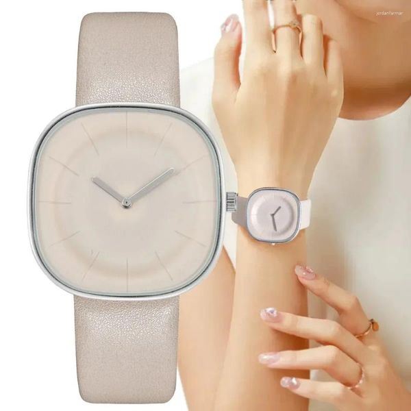 Montre-bracelets 2024 Fashion Brand Woard's Watch's Simple Casual Square 2 Needle For Women Quartz Beige en cuir en cuir Strap Girls