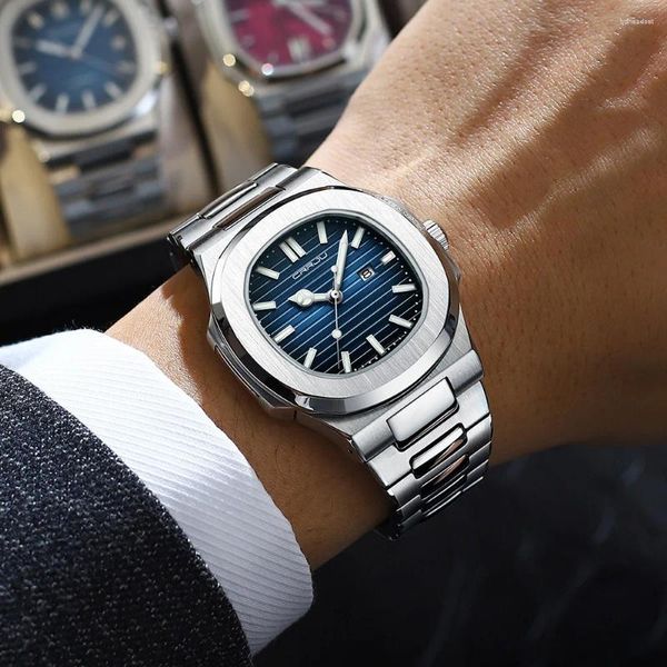 Montre-bracelets 2024 Hommes Regardez le groupe en acier inoxydable Date Mens Horloge Business Malles Montre des luxes imperméables