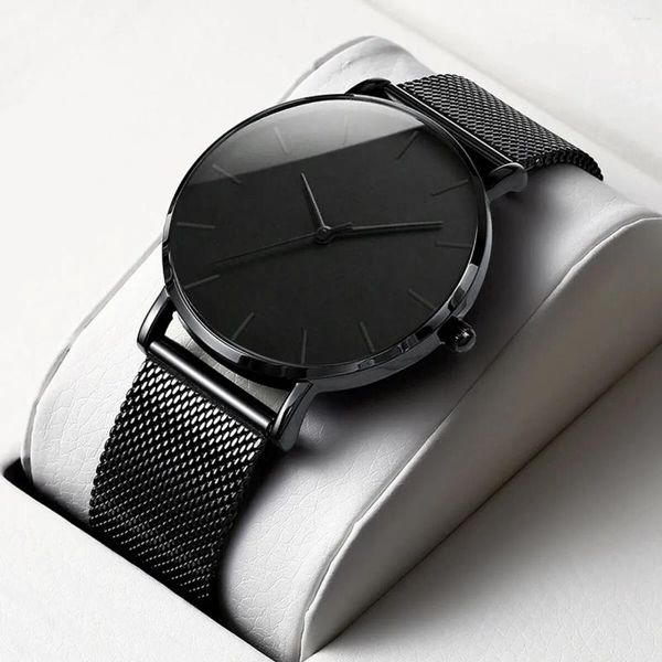 Montre-bracelets 2024 Hommes minimalistes mode Ultra Thin Watches Affaires simples en acier inoxydable Mesh ceinture Quartz Watch Leisure