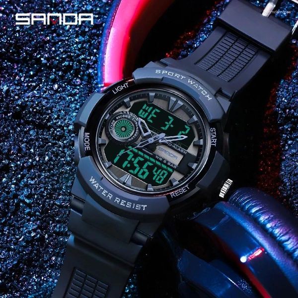 Montre-bracelets 2024 Sanda Brand Sports Military Sports Men Double affichage étanche électronique Wristwatch Relogio Masculino 6082