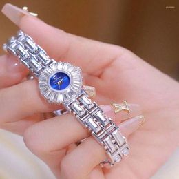 Polshorloges 2024 Verkoop van edelsteen series Blue Dial Luxury Rhinestone Gold Silver Women's Watch met stalen band waterdichte kwartsklok