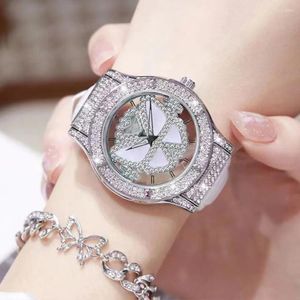 Montres-bracelets 2024 Montre Femmes Plein Diamant Lumière Luxe Creux Ciel Étoile En Cuir Étanche Femelle Mode Quartz Horloge Montres Cadeau